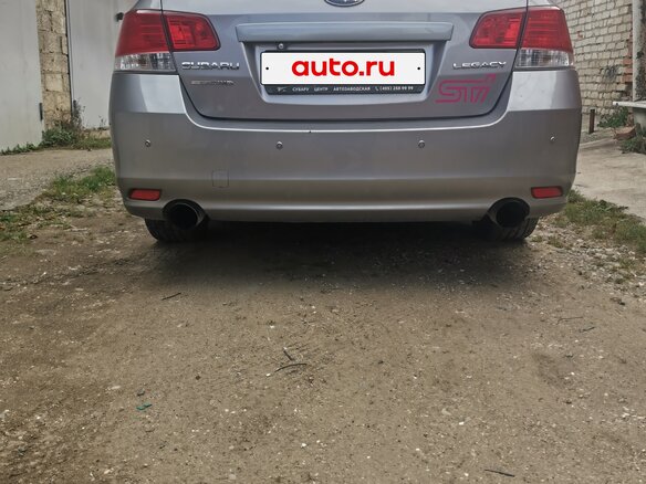 2010 Subaru Legacy GT V, серебристый - вид 3