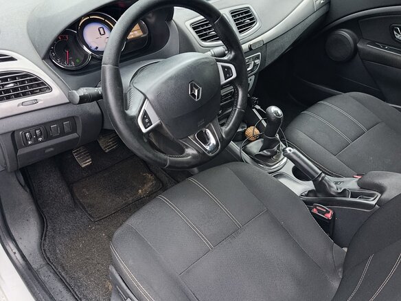 2013 Renault Fluence I, белый, 690000 рублей - вид 10