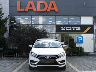 2026 Lada (ВАЗ) Vesta I Рестайлинг (NG), белый, 1631000 рублей, вид 3
