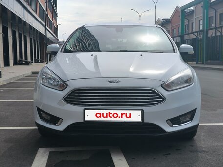 2018 Ford Focus III Рестайлинг, белый, 920000 рублей, вид 2