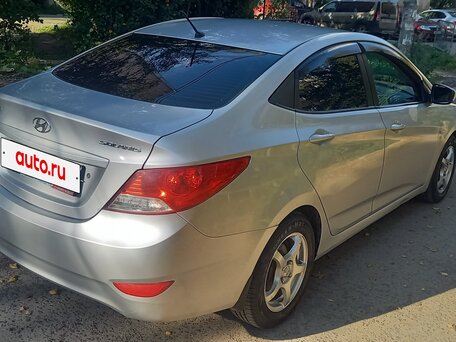 2012 Hyundai Solaris I, серебристый, 600000 рублей, вид 5