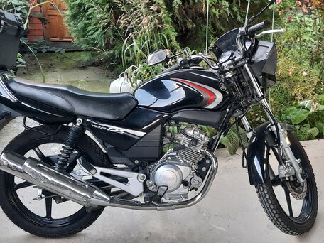 2016 Yamaha YBR125, чёрный, 175000 рублей, вид 1