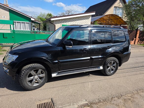 2015 Mitsubishi Pajero IV Рестайлинг 2, чёрный, 2550000 рублей - вид 7