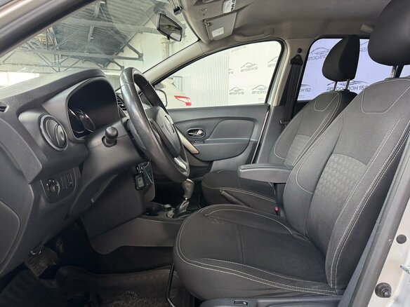2015 Renault Sandero II, серебристый, 599000 рублей - вид 4