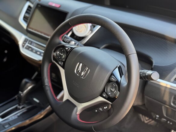 2018 Honda Jade I Рестайлинг, белый - вид 18