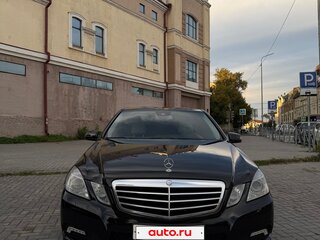 2009 Mercedes-Benz E-Класс 250 5G-Tronic IV (W212, S212, C207), чёрный, 1800000 рублей, вид 1
