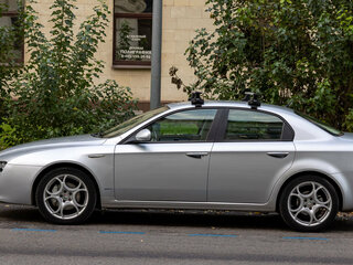 2006 Alfa Romeo 159, серебристый, 1500000 рублей, вид 5