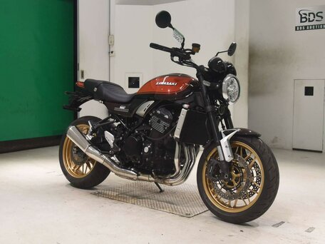 2024 Kawasaki Z 900RS, коричневый, 1177000 рублей, вид 3