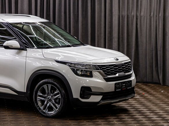 2021 Kia Seltos I, белый, 1815000 рублей - вид 7