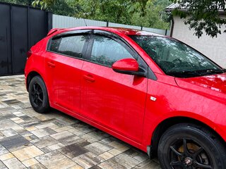 2013 Chevrolet Cruze I Рестайлинг, красный, 650000 рублей, вид 3