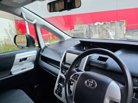 2013 Toyota Noah II (R70), чёрный - вид 10