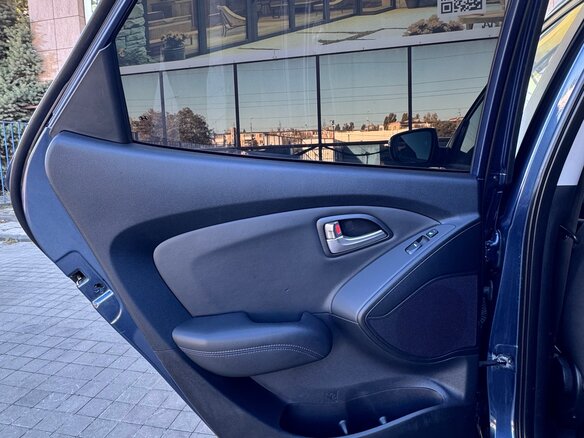 2010 Hyundai ix35 I, синий, 1320000 рублей - вид 31