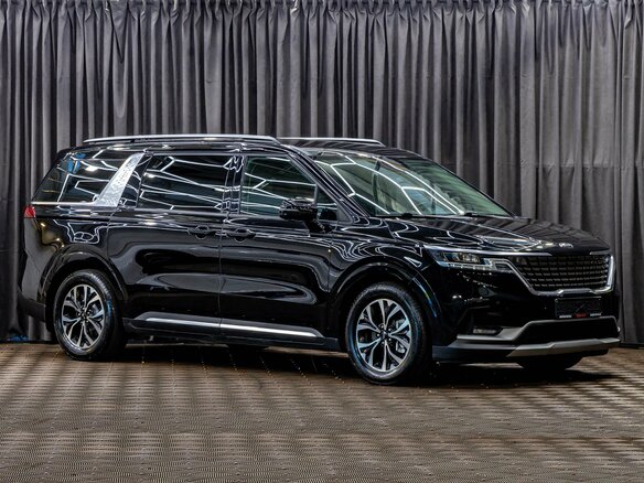 2021 Kia Carnival IV, чёрный, 2995000 рублей - вид 2