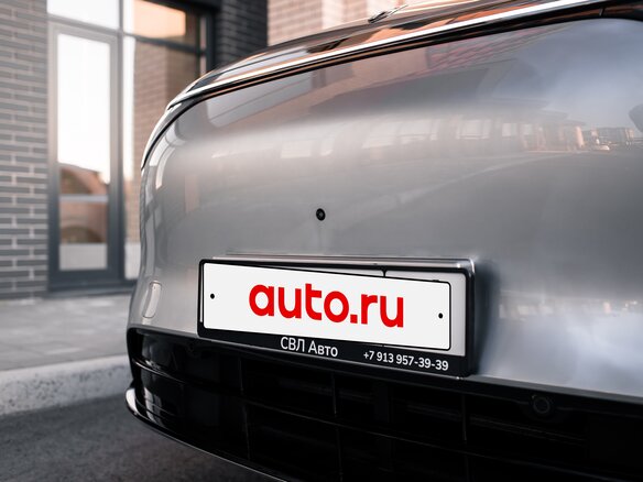 2025 Aito M8 53.4 kWh I, серебристый, 8000000 рублей - вид 8