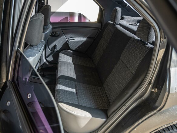 2010 Renault Logan I Рестайлинг, чёрный, 225000 рублей - вид 8
