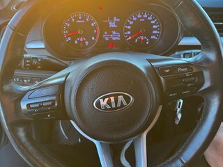 2019 Kia Rio IV, серый, 1350000 рублей, вид 5