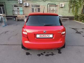 2013 Skoda Fabia II Рестайлинг, красный, 600000 рублей, вид 3