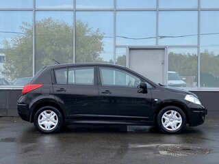 2010 Nissan Tiida I Рестайлинг, коричневый, 679000 рублей, вид 4