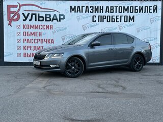 2017 Skoda Octavia III (A7) Рестайлинг, серый, 1490000 рублей, вид 3