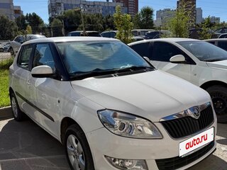 2013 Skoda Fabia II Рестайлинг, белый, 790000 рублей, вид 3