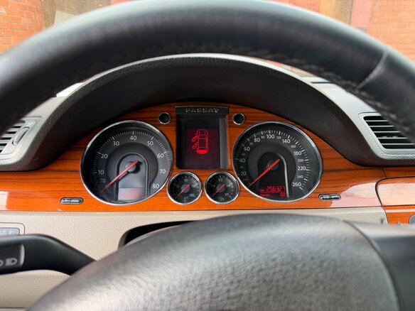2006 Volkswagen Passat B6, коричневый, 450000 рублей - вид 6