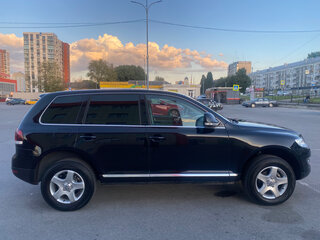 2008 Volkswagen Touareg I Рестайлинг, чёрный, 2400000 рублей, вид 4