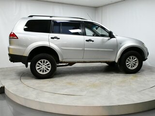 2013 Mitsubishi Pajero Sport II Рестайлинг, серебристый, 1260000 рублей, вид 3