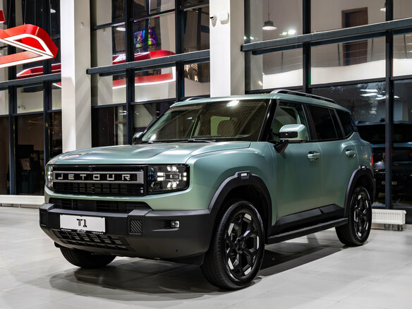 2025 Jetour T1, зелёный, 3770000 рублей - вид 2