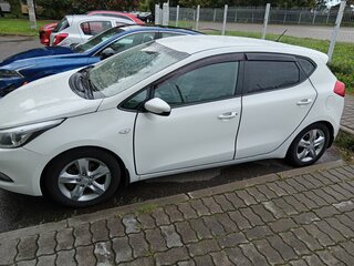2013 Kia Ceed II, белый, 650000 рублей, вид 4