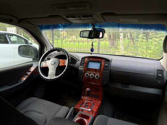 2011 Nissan Pathfinder III Рестайлинг, чёрный, 1220000 рублей - вид 10