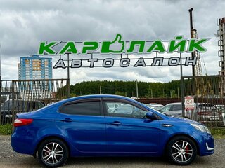 2013 Kia Rio 5-speed III, синий, 732000 рублей, вид 4