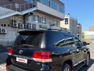 2016 Toyota Land Cruiser 200 Series Рестайлинг 2, чёрный, 5990000 рублей, вид 4