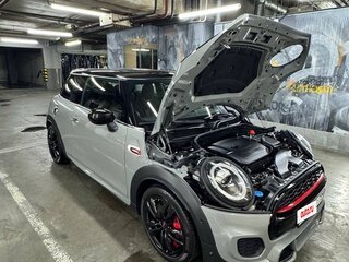 2021 Mini Hatch JCW III (F55/F56) Рестайлинг, серый, 3900000 рублей, вид 2