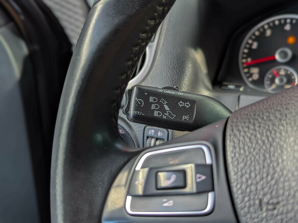2011 Volkswagen Tiguan I Рестайлинг, чёрный, 1280000 рублей - вид 20