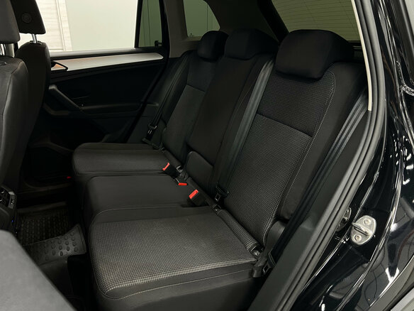 2020 Volkswagen Tiguan II, чёрный, 2599000 рублей - вид 15