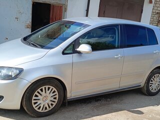 2010 Volkswagen Golf Plus II, серебристый, 750000 рублей, вид 3