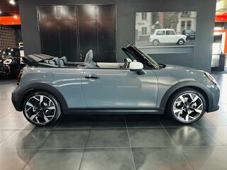 2025 Mini Cabrio Cooper S IV, серый, 6790000 рублей, вид 4
