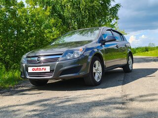 2011 Opel Astra H Рестайлинг, серый, 480000 рублей, вид 1