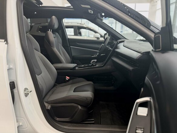 2026 Geely Cityray, белый, 3204990 рублей - вид 9