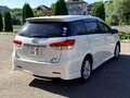 2009 Toyota Wish II, белый - вид 3