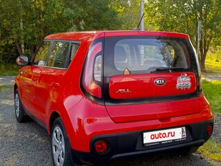 2018 Kia Soul II Рестайлинг, красный, 1100000 рублей, вид 4