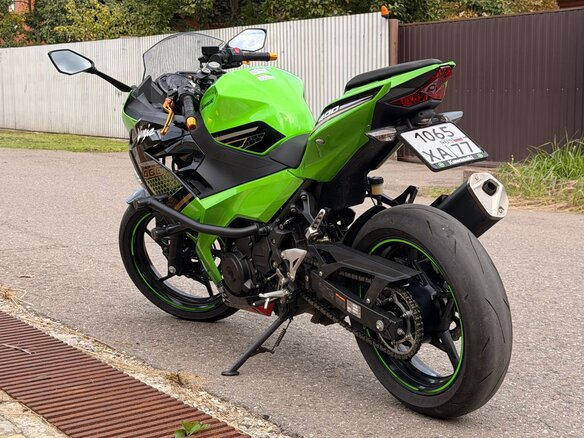 2020 Kawasaki Ninja 400, зелёный, 530000 рублей - вид 15