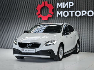 2018 Volvo V40 Cross Country I Рестайлинг, белый, 1950000 рублей, вид 1