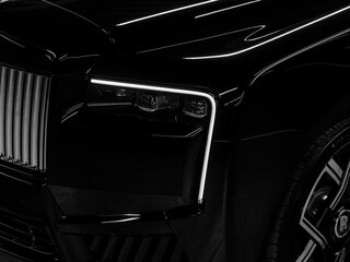 2026 Rolls-Royce Cullinan Black Badge I Рестайлинг (Series II), чёрный, 70000000 рублей, вид 2