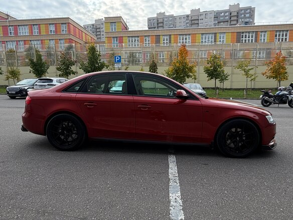 2012 Audi A4 IV (B8) Рестайлинг, красный, 1790000 рублей - вид 3