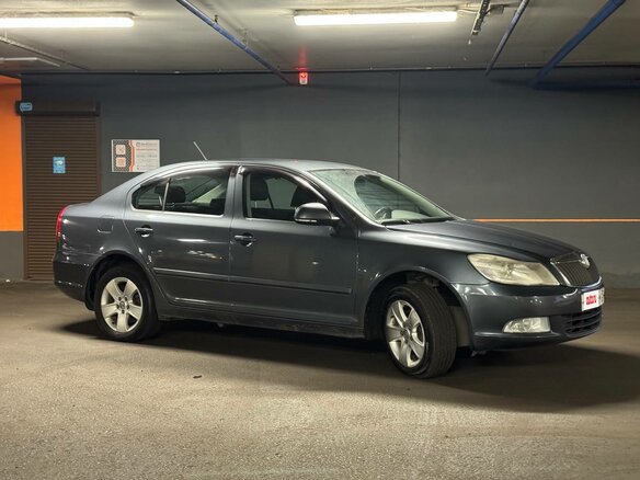 2012 Skoda Octavia II (A5) Рестайлинг, серый, 1000000 рублей - вид 4