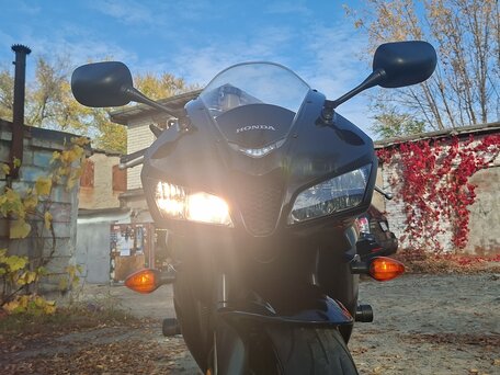 2011 Honda CBR 600RR, чёрный, 777000 рублей, вид 3