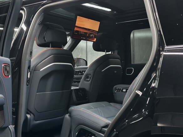 2026 Zeekr 9X 70 kWh, чёрный, 13371500 рублей - вид 16