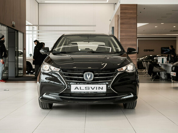 2024 Changan Alsvin, чёрный - вид 1