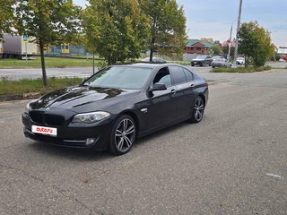 2011 BMW 5 серии 528i xDrive VI (F10/F11/F07), чёрный, 1370000 рублей, вид 2